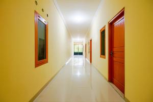 Imagen de la galería de RedDoorz near Sleman City Hall 3, en Yogyakarta