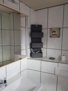 Bathroom sa Apartment nahe Erfurt