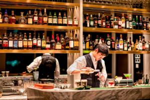上海静安英迪格酒店（上海苏州河畔，蒙泰设计典范。入住尊享首轮8种饮品minibar礼遇。）的酒水