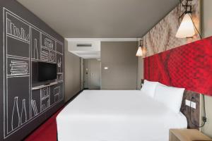 Posteľ alebo postele v izbe v ubytovaní ibis Budapest Castle Hill