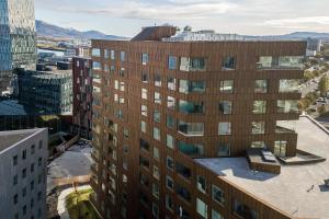 una vista aérea de un edificio de una ciudad en Salka suites, en Reikiavik