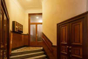 A television and/or entertainment centre at The Best Rent - Stylish loft in the center of Milan