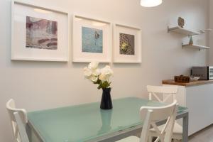 A kitchen or kitchenette at The Best Rent - Stylish loft in the center of Milan