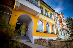 Imagen de la galería de Old City Square Apartment, en Lovech