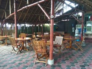 Dasi Guesthouse tesisinde bir restoran veya yemek mekanı