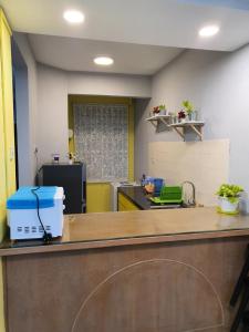 Dapur atau dapur kecil di VA Homestay Penang,Bayu Emas 2 rooms Apartment,Batu Ferringhi