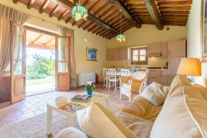 A seating area at Villa Casale Federica