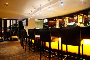Sohvabaar või baar majutusasutuses Mövenpick Hotel Ikoyi Lagos
