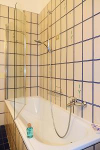 A bathroom at La Casina di Certaldo