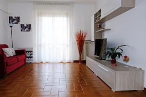 A kitchen or kitchenette at La Casina di Certaldo