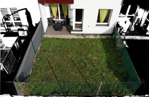 Vonkajšia záhrada v ubytovaní Apartmán Benedikt - soukromá zahrádka