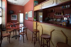Hotel Villa de Ayerbe, Spain - Booking.com