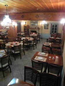 Reštaurácia alebo iné gastronomické zariadenie v ubytovaní Casa Mare