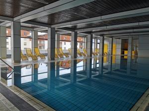 Bazén v ubytování Ferienwohnung Pichlarn nebo v jeho okolí