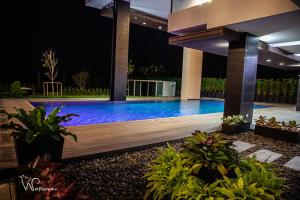 Bazén v ubytování Beachfront Condo Escape 243 nebo v jeho okolí