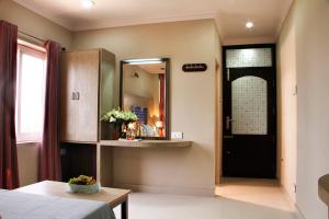 Hotel Skyark客房内的一张或多张床位