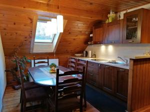 Afbeelding uit fotogalerij van Apartment Sotočje in Dolenja Trebuša