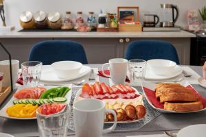 Налични за гости опции за закуска в Rooms Mira by Anastasia
