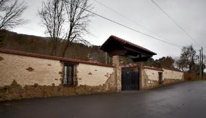 Imagem da galeria de casa rio alberche y el cortijo de gredos em Navaluenga