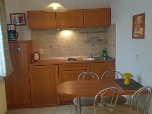 
Kuchnia lub aneks kuchenny w obiekcie Apartament w Kołobrzegu
