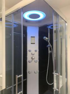 Ένα μπάνιο στο VEA Vienna Apartment