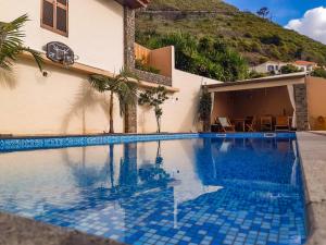 Villa do Pombal, swimming pool tesisinde veya buraya yakın yüzme havuzu