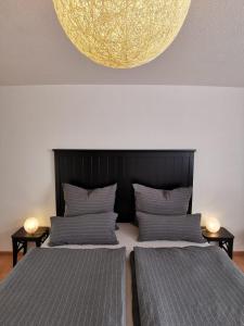 Postel nebo postele na pokoji v ubytování Ferienwohnung Birkental