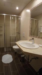 A bathroom at Gästehaus Pürstl-Kocher
