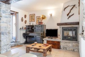 Gambar di galeri bagi Domus Arcumeggia di Casalzuigno +5 gambar