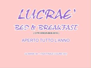 Un cartel que lee "Larvae bed and breakfast" en Lucrae', en Finale Ligure