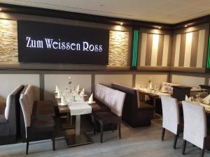 Posezení v ubytování Hotel Zum Weissen Ross