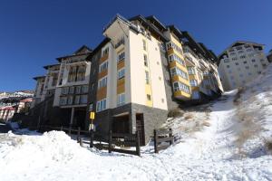 Miramar Ski a pie de pista - Atico 3 habitaciones y 2 Baños v zime