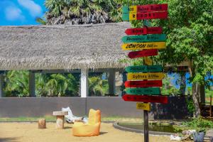 Aed väljaspool majutusasutust 108 Palms Beach Resort