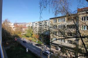 Nabolaget omkring lejligheden eller i nærheden