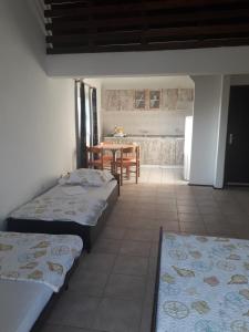 Ein Bett oder Betten in einem Zimmer der Unterkunft Apartments Vrša