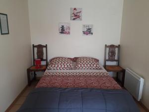 Postel nebo postele na pokoji v ubytování Bienvenue chez les GIBBS!