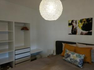 Uma área de estar em Strietpartment - 2 Schlafzimmer, viel Raum und Ruhe
