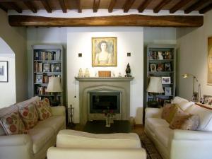 A seating area at Villa Balducci