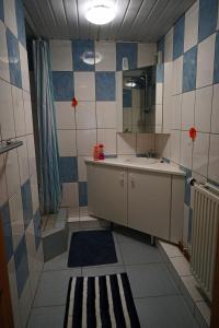 Bilik mandi di Room in Farmhouse Berkel