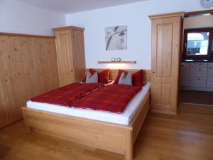 Postel nebo postele na pokoji v ubytování "Landhaus Kennerknecht"