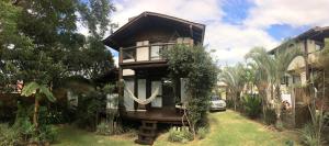 Tòa nhà nơi nhà nghỉ dưỡng tọa lạc