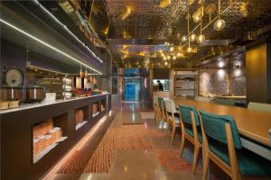 Lounge nebo bar v ubytování CityNote Hotel Beijing Road Pedestrian Guangzhou