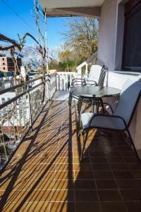 Un balcon sau o terasă la Azure Adriatic