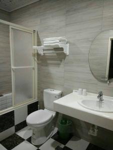 A bathroom at Jiou Wu Siao Jhu