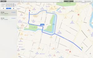 zrzut ekranu mapy Google z zaznaczoną trasą w obiekcie ApartmentSun White we Wrocławiu