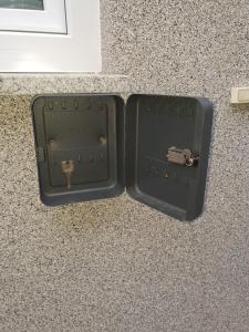 a black briefcase sitting on top of a counter at Stiller Hafen in Herbolzheim