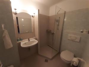 Kúpeľňa v ubytovaní Szalay Villa
