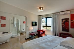 Koupelna v ubytování Camps Bay Ruby Suite