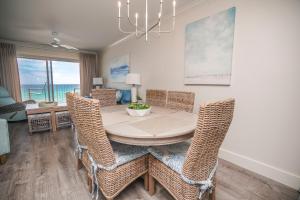 Χώρος καθιστικού στο Summerlin Condominiums by Panhandle Getaways