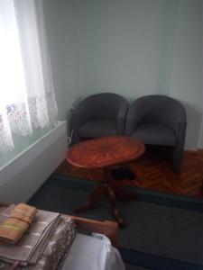 Istumisnurk majutusasutuses Apartment & Rooms Aleksandar